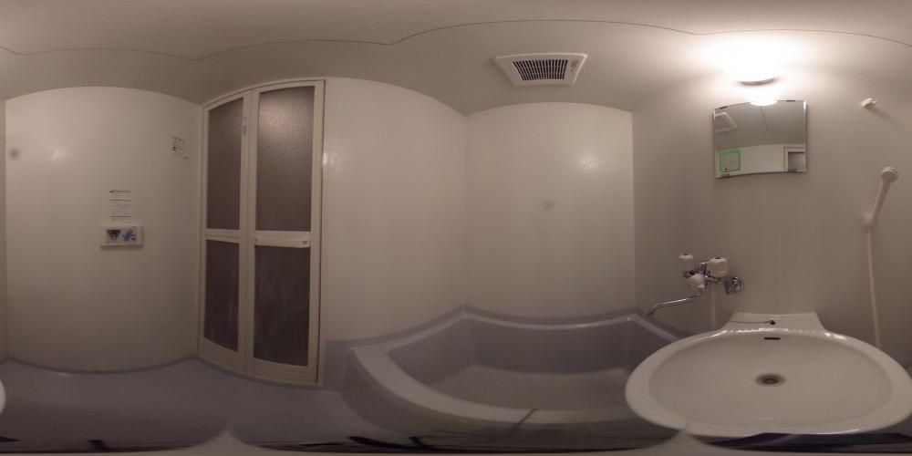 �o�X���[��