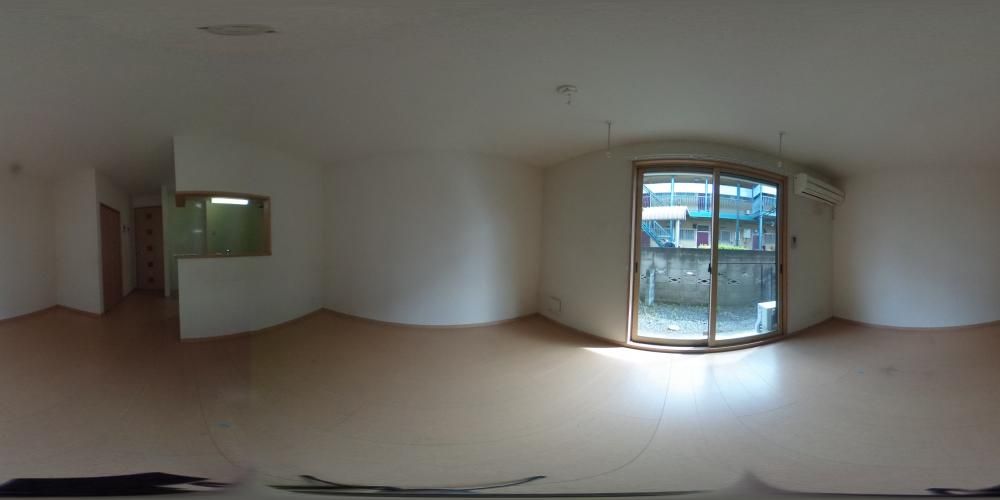 ���r���O