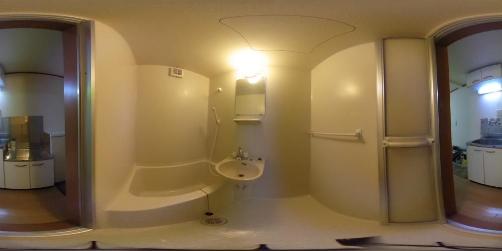 �o�X���[��