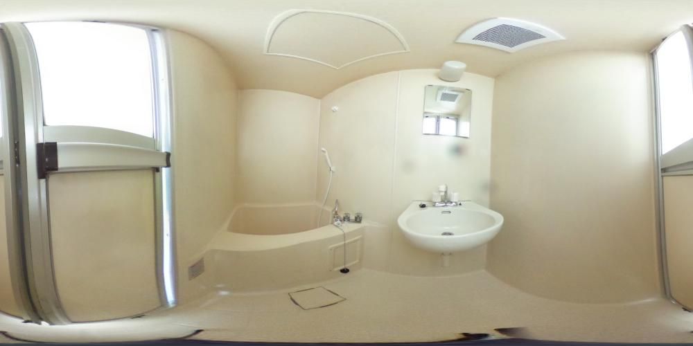 �o�X���[��