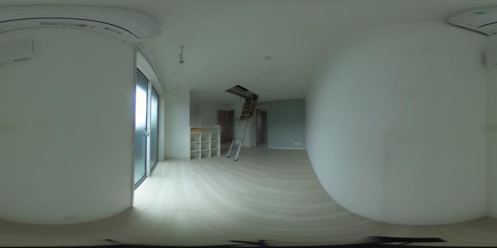 ���r���O